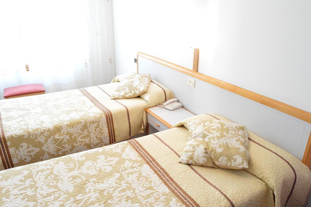 Hotel Cristal 1 A Coruna Ngoại thất bức ảnh