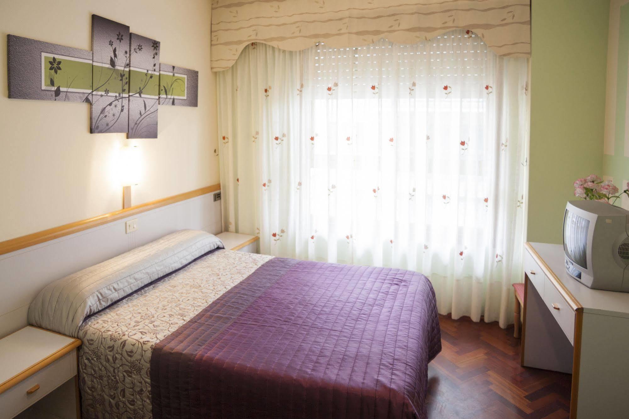 Hotel Cristal 1 A Coruna Ngoại thất bức ảnh