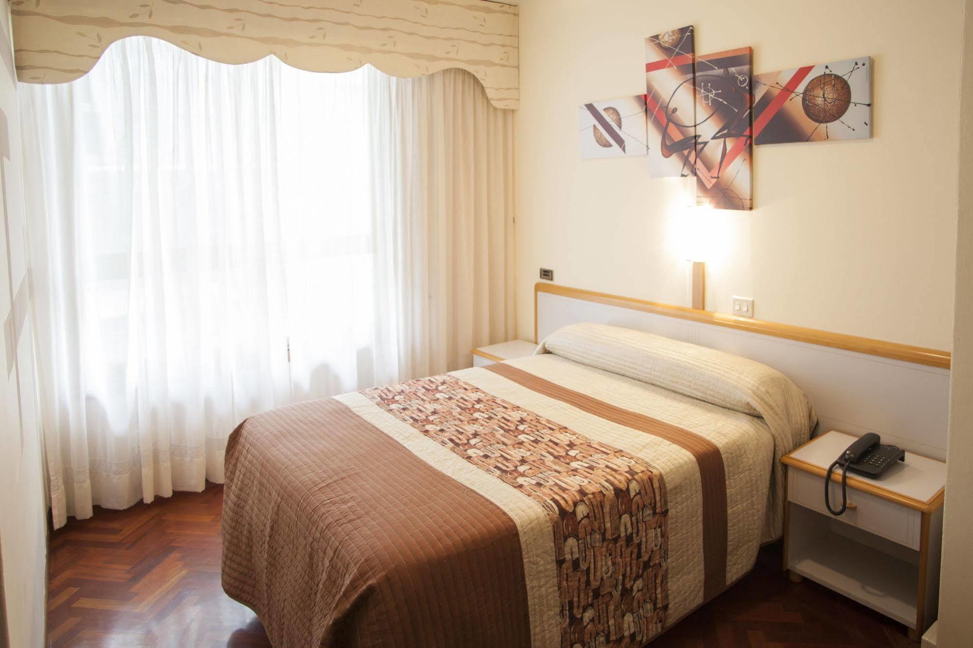 Hotel Cristal 1 A Coruna Ngoại thất bức ảnh